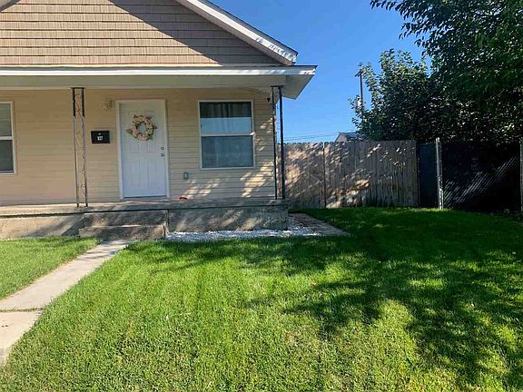 3rd image of 827 E Rockwell Ave