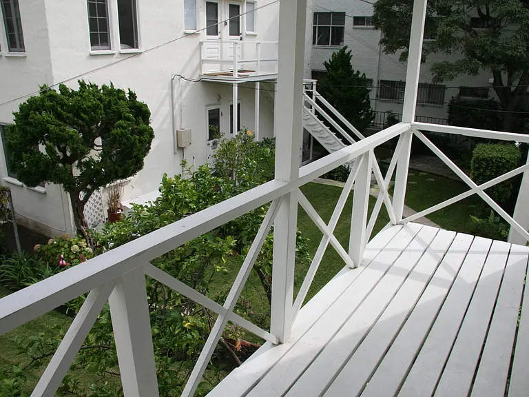 345 N Oakhurst Dr #E — Photo 3