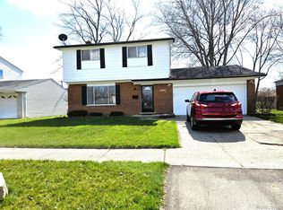 30225 Shiawassee Rd, Farmington Hills, MI 48336