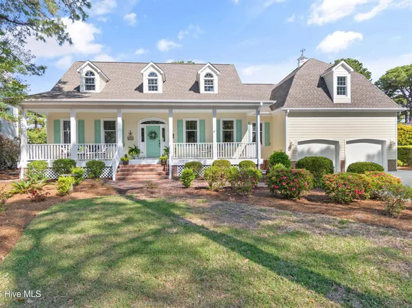 2830 St James Drive, Southport, NC 28461