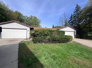 2523 E Mulford Ct SE, Grand Rapids, MI 49546