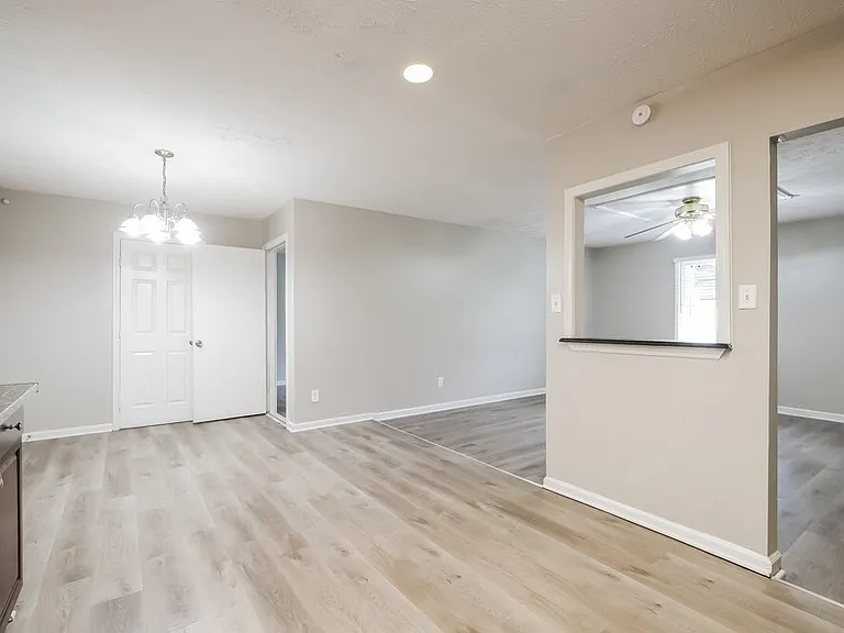 1695 Lawrenceville Suwanee Rd — Photo 8