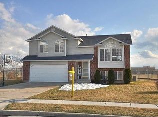 353 W 2300 N, Harrisville, UT 84414