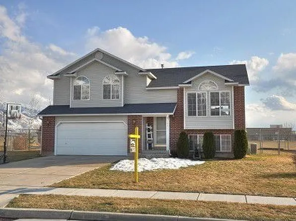 353 W 2300 N, Harrisville, UT 84414