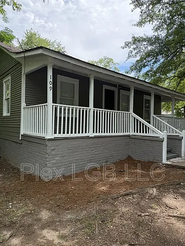 109 Ware St Photo 1
