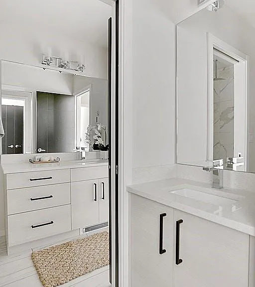 5447 Fauntleroy Way SW #A — Photo 8
