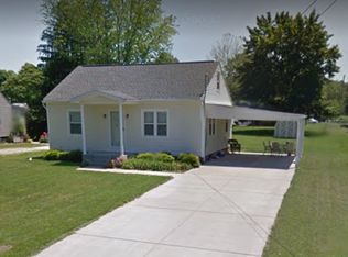 4710 6th Ave, Vienna, WV 26105