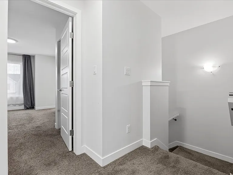 535 Paterson Way SW — Photo 29