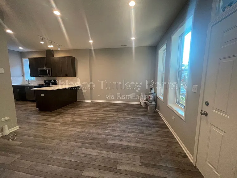 2624 W 24th St #1F — Photo 8
