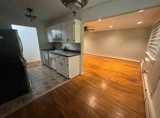 8 N James St, Peekskill, NY 10566