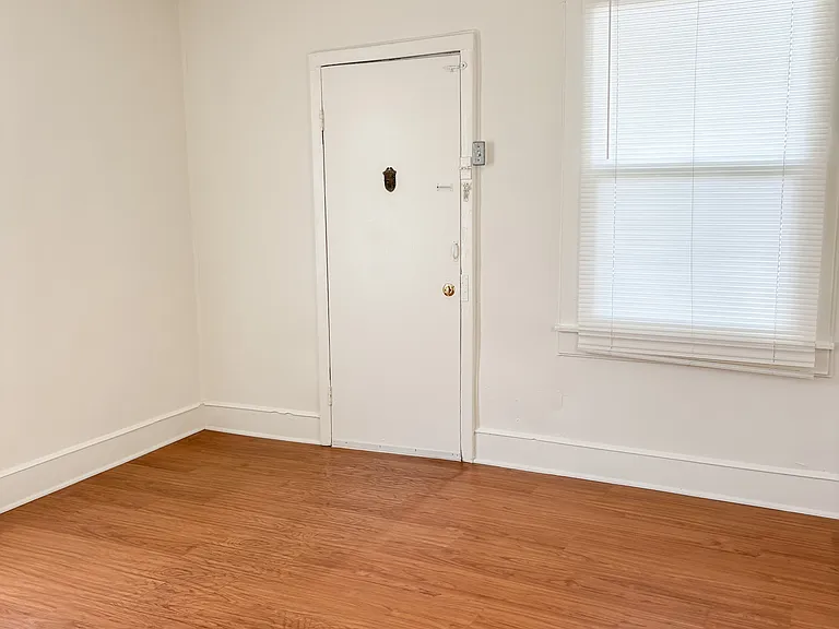 7565 Emerson Pl — Photo 2