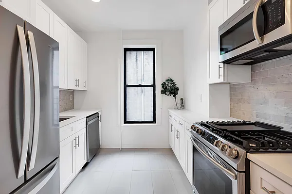 Rented by Compass | media 14