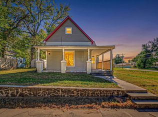 205 E 12th St, Junction City, KS 66441