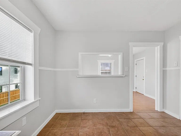 2316 Freeman St #6 — Photo 11