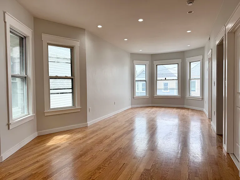 57 Falcon St #2 — Photo 7