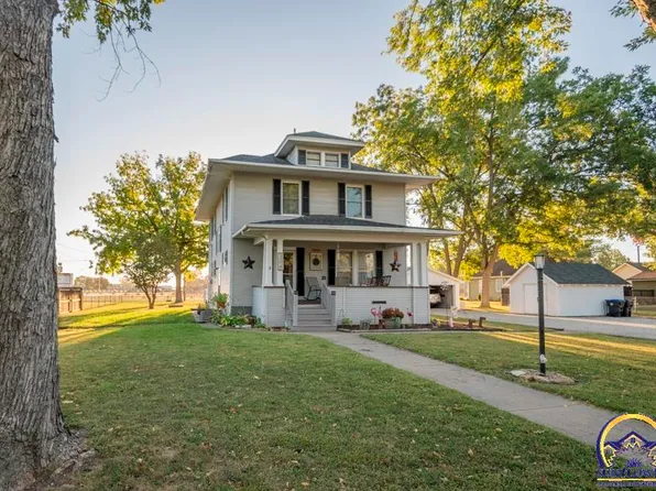 304 S Madore St, Silver Lake, KS 66539