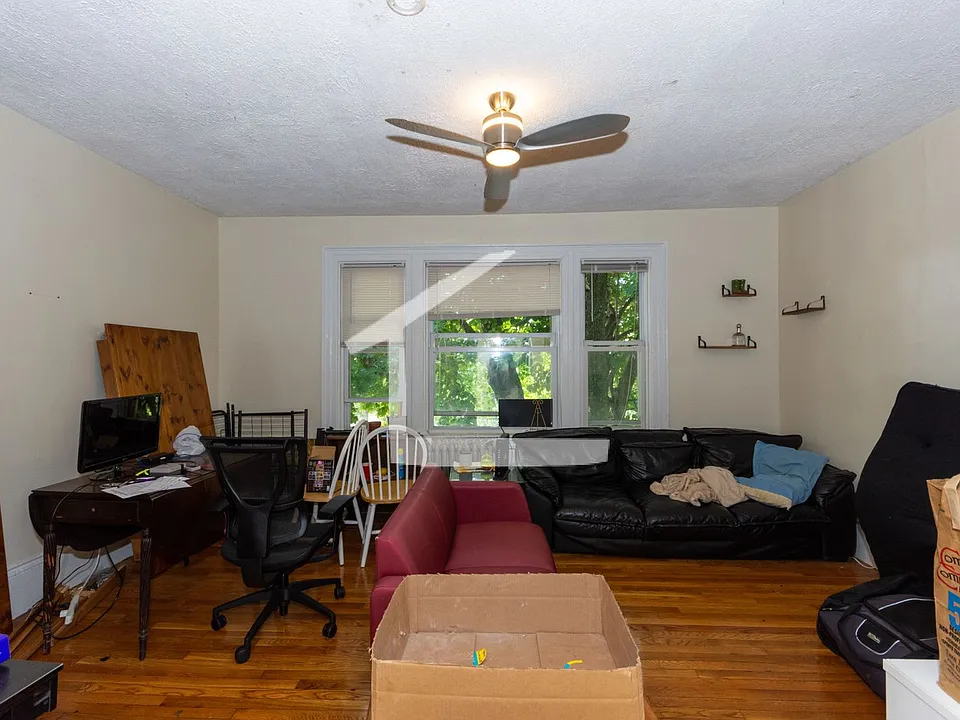 1-1789 Commonwealth Ave #1