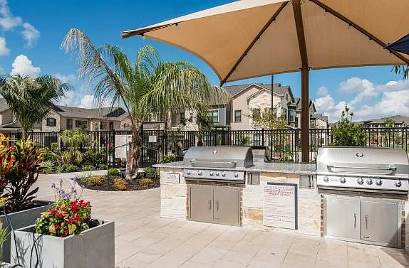 Cortland Luxe Shadow Creek — Photo 3