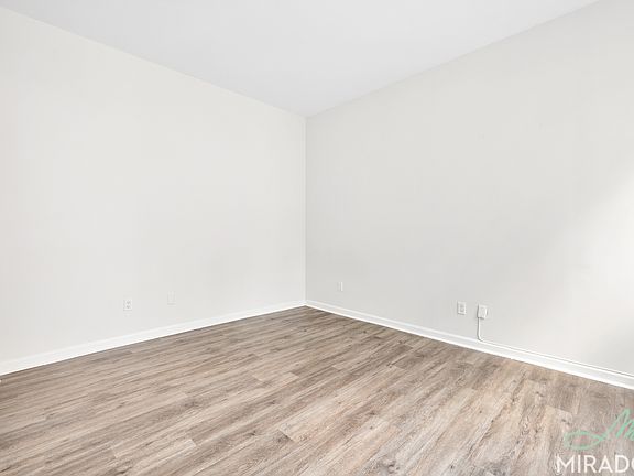 5th image of 15 Park Row APT 25c