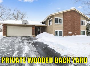 2500 Mitchell Dr, Woodridge, IL 60517
