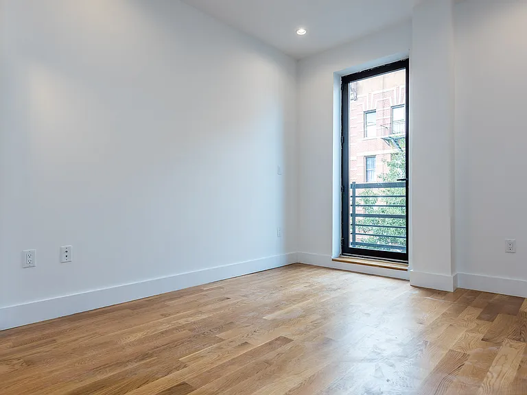 724 5th Ave #2C — Photo 4