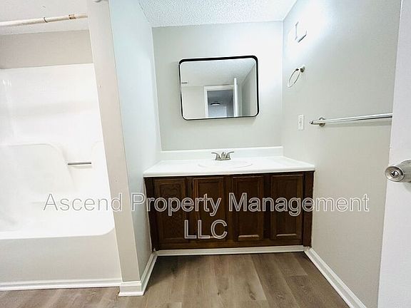 4th image of 2715 Georgetown Dr NW Unit 1