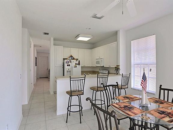 2nd image of 9911 E Villa Cir