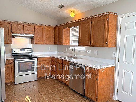 4th image of 6228 Cottageville Ln