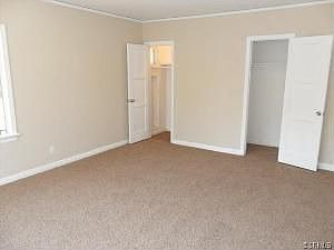 5th image of 1025 Spence St