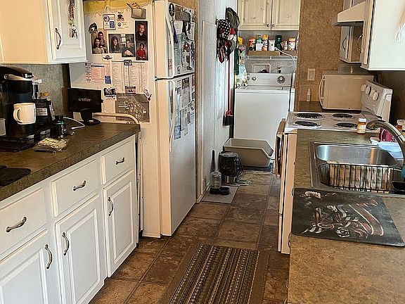 5th image of 4984 SE Tomlin Dr