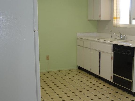 5th image of 9225 N 111th Ave