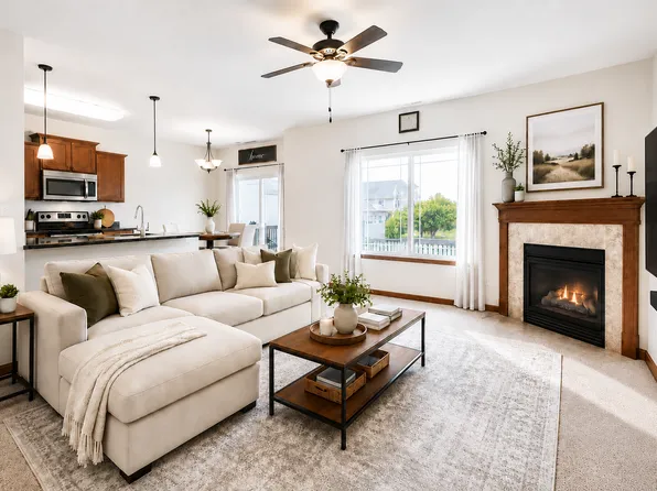 8306 Wilden Dr, Urbandale, IA 50322