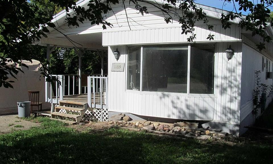 2nd image of 1109 E 6th Ave