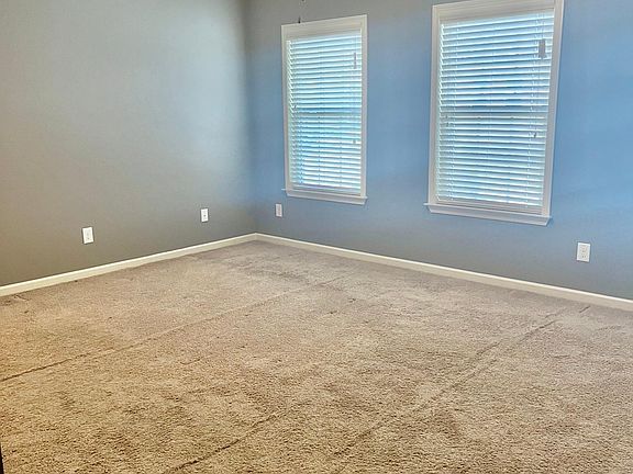 4th image of 2319 Oakton Pl SE