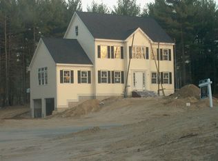 11 P Tree Ln, Kingston, MA 02364