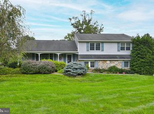 1025 Larch Cir, Blue Bell, PA 19422