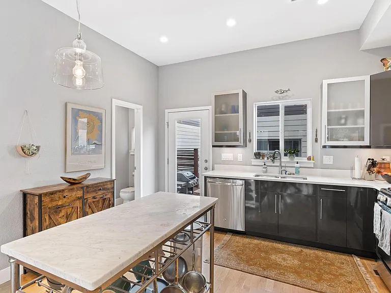 2815 W 52nd Ave — Photo 12