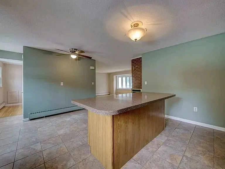 114 Oakdale St — Photo 3