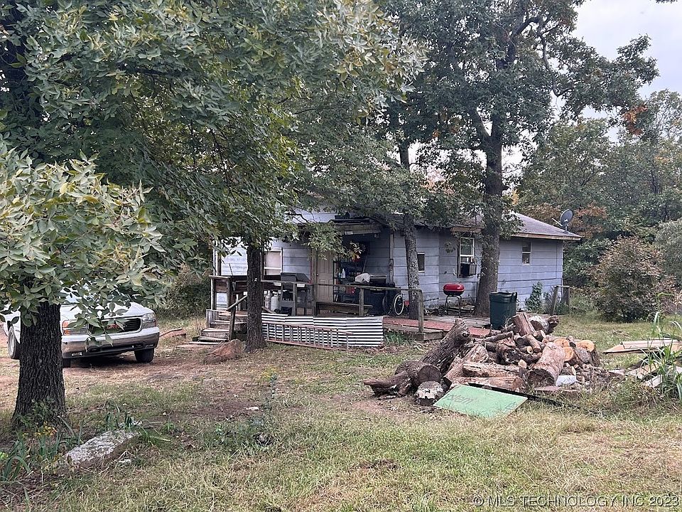 2nd image of 2828 Piney Creek Rd