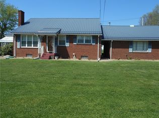 2979 Raymond Ave, Latrobe, PA 15650