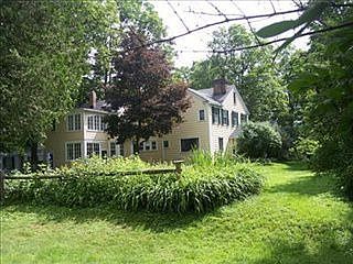 4th image of 22 Nelson Ave