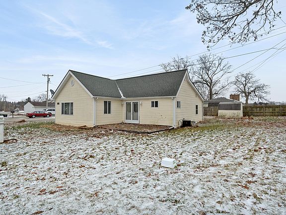 2nd image of 321 Ackerson Lake Dr