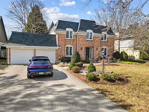 2nd image of 32 Cherokee Rd