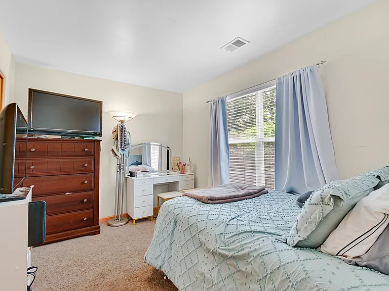 18807 S Burnside Station Dr — Photo 16