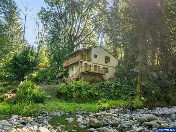 30 N New Bridge Rd, Otis, OR 97368