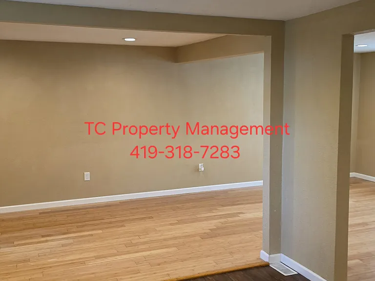 5342 Hill Ave — Photo 2