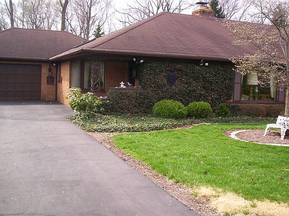 3rd image of 20750 Parkcliff Ct