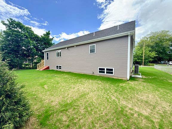 2nd image of 70 Oswego St