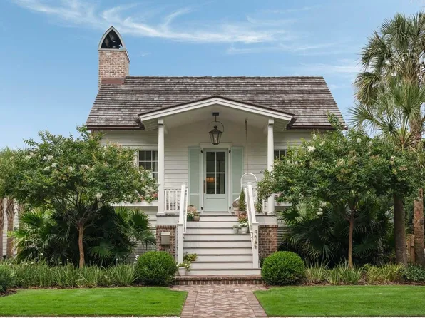 926 Pitt St, Mount Pleasant, SC 29464