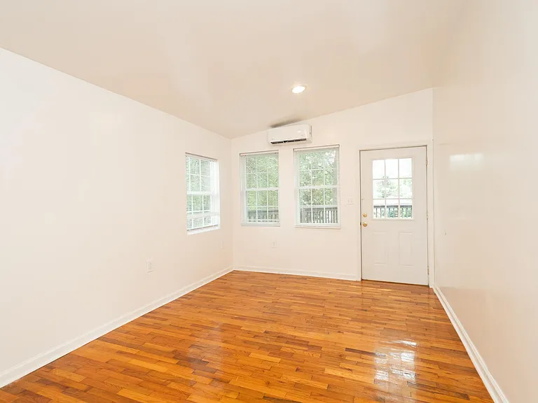 1213 Kendrick Rd — Photo 13